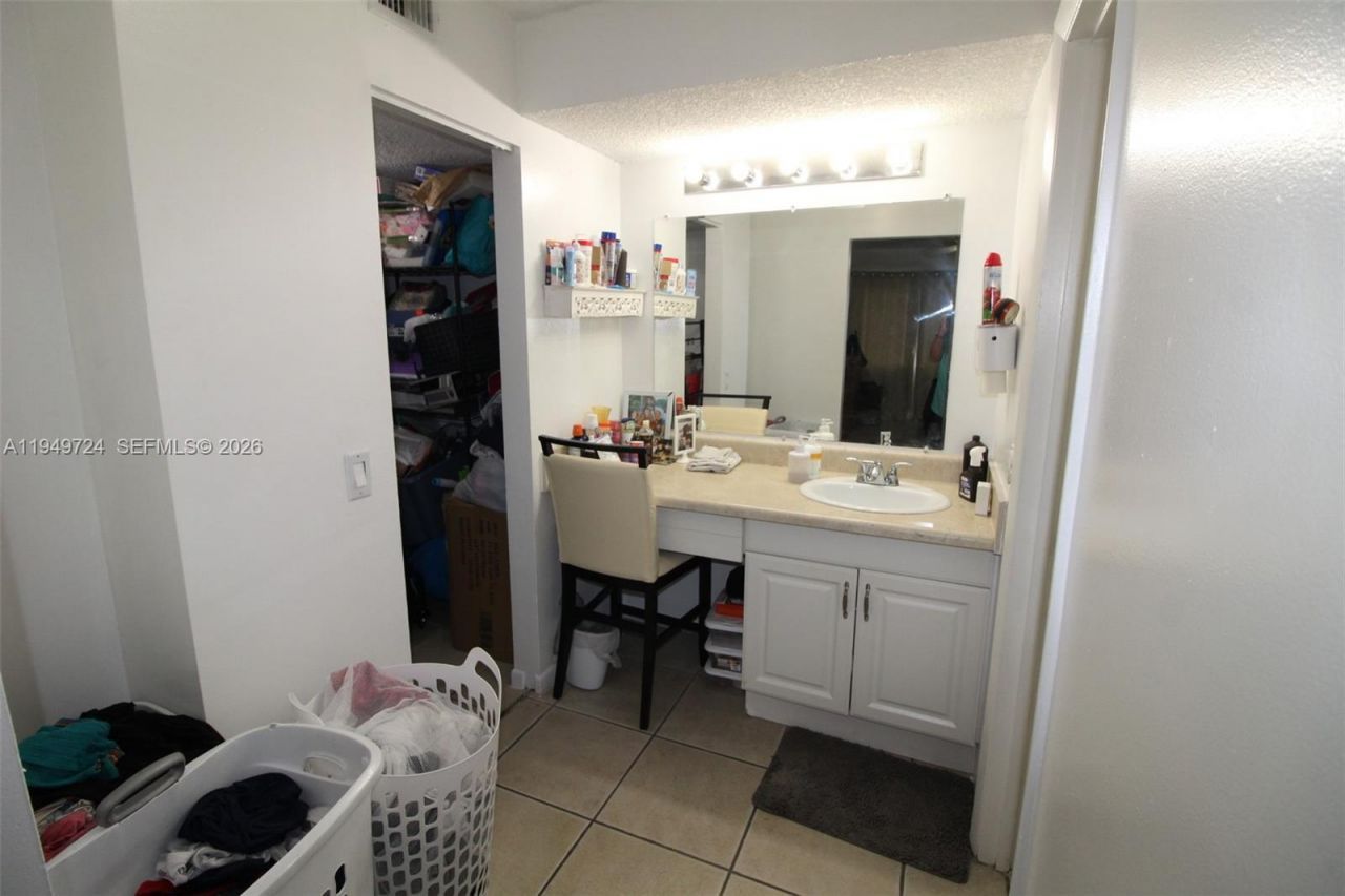 21133 SW 85th Av , Unit 112, Cutler Bay, FL 33189 Photo