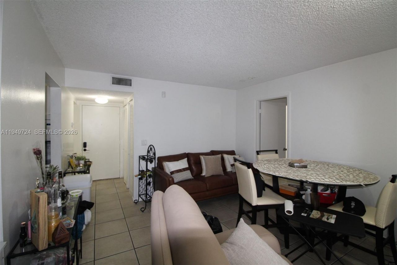21133 SW 85th Av , Unit 112, Cutler Bay, FL 33189 Photo