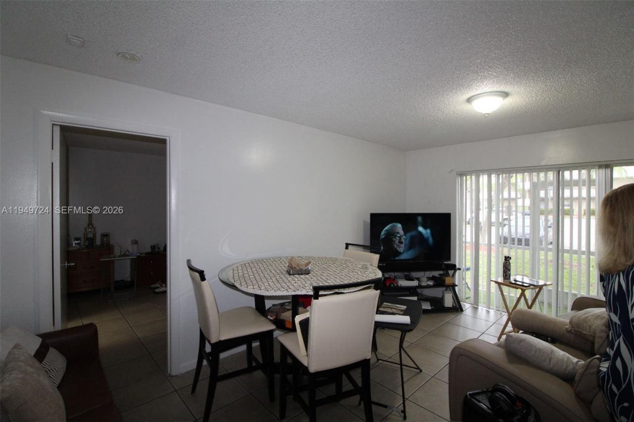 21133 SW 85th Av , Unit 112, Cutler Bay, FL 33189 Photo