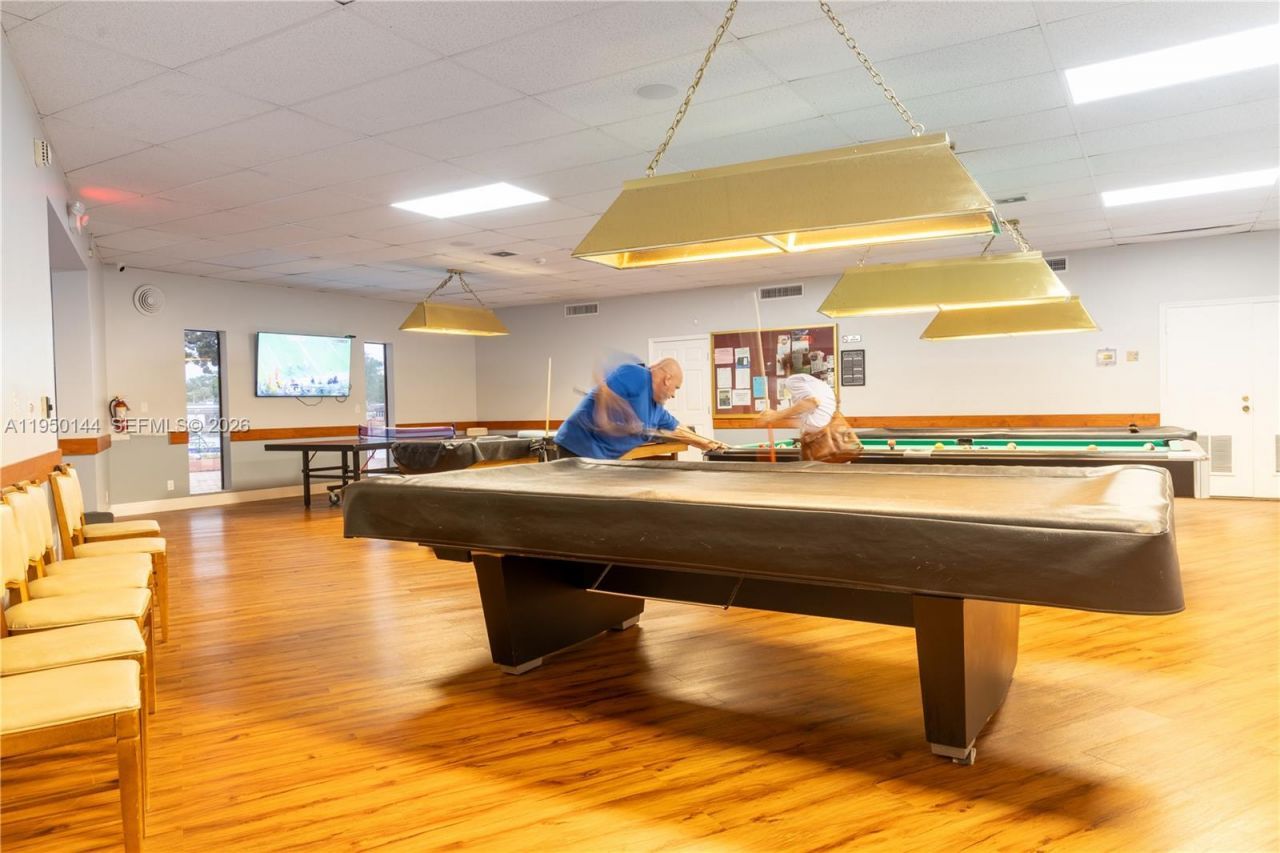 351 Cambridge Rd, Unit 107, Hollywood, FL 33024 Photo