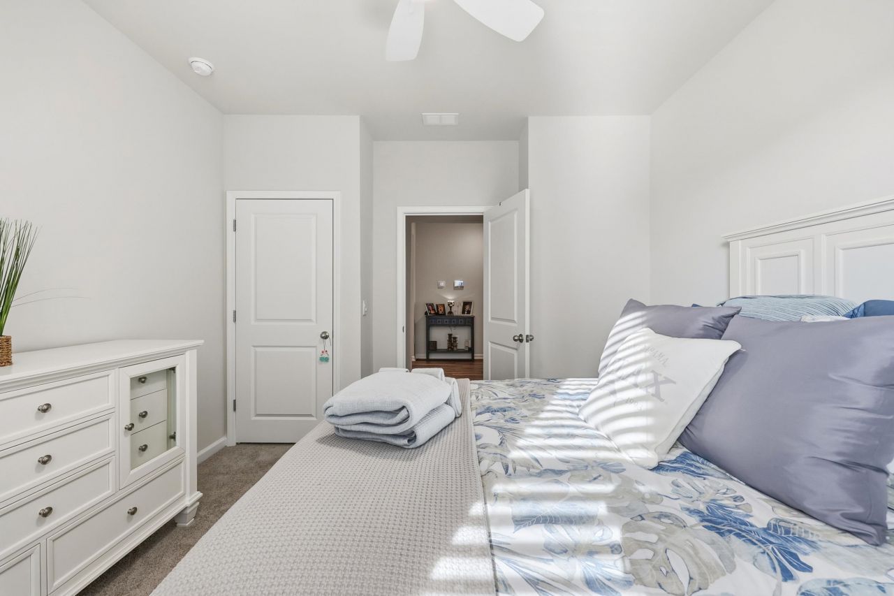 2521 Revolutionary Way Photo 21