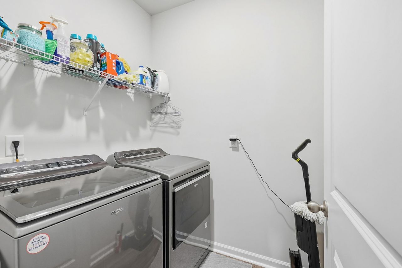 2521 Revolutionary Way Photo 26