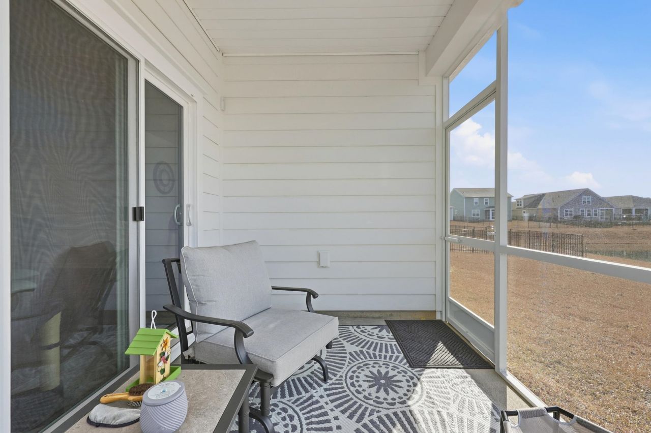 2521 Revolutionary Way Photo 30