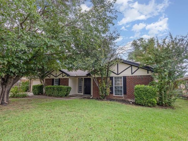 6708 Fair Meadows Drive, North Richland Hills, TX 76182