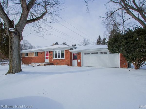 5617 Westfalen Drive, Shelby Twp, MI 48317