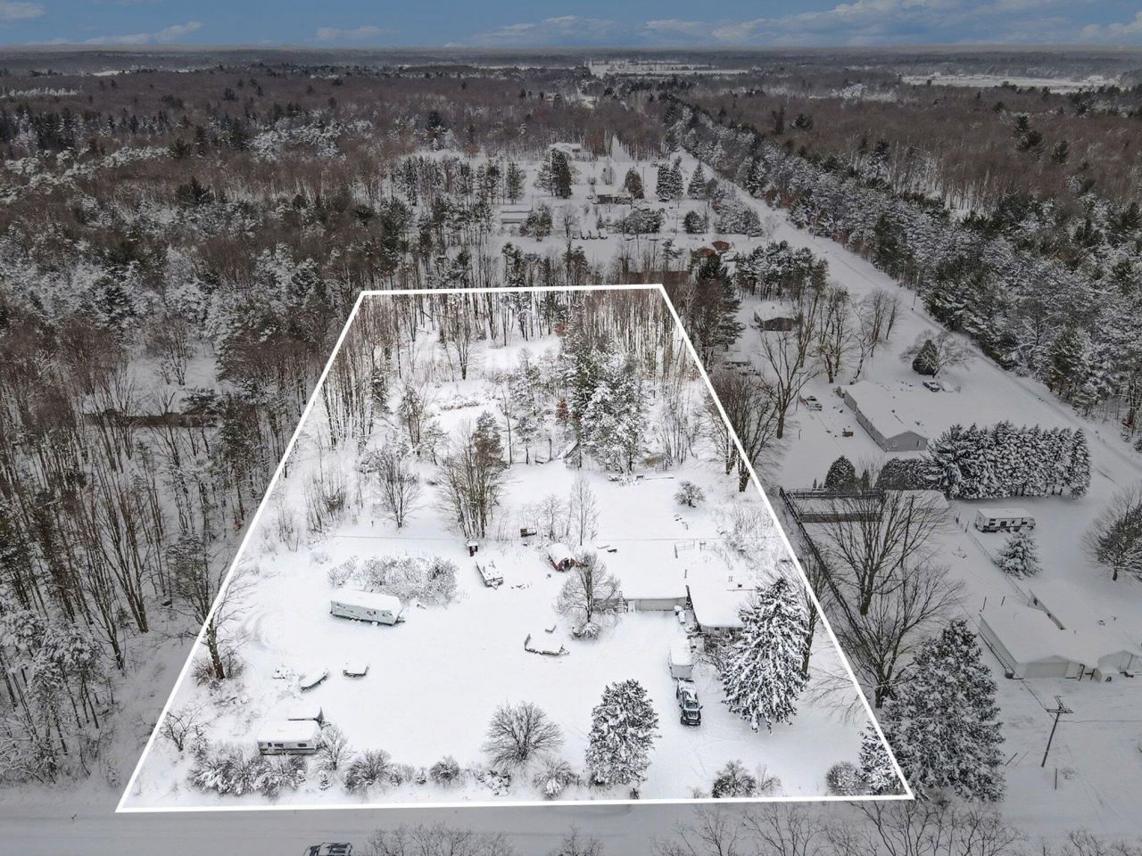 4249 S Hilton Park Road, Fruitport, MI 49415 Main Photo