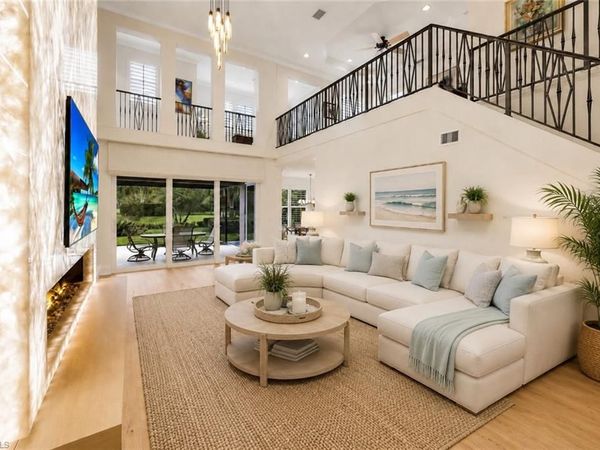 6777 Southern Oak CT, NAPLES, FL 34109