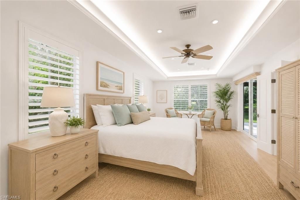 6777 Southern Oak Ct, Naples, FL 34109 Photo