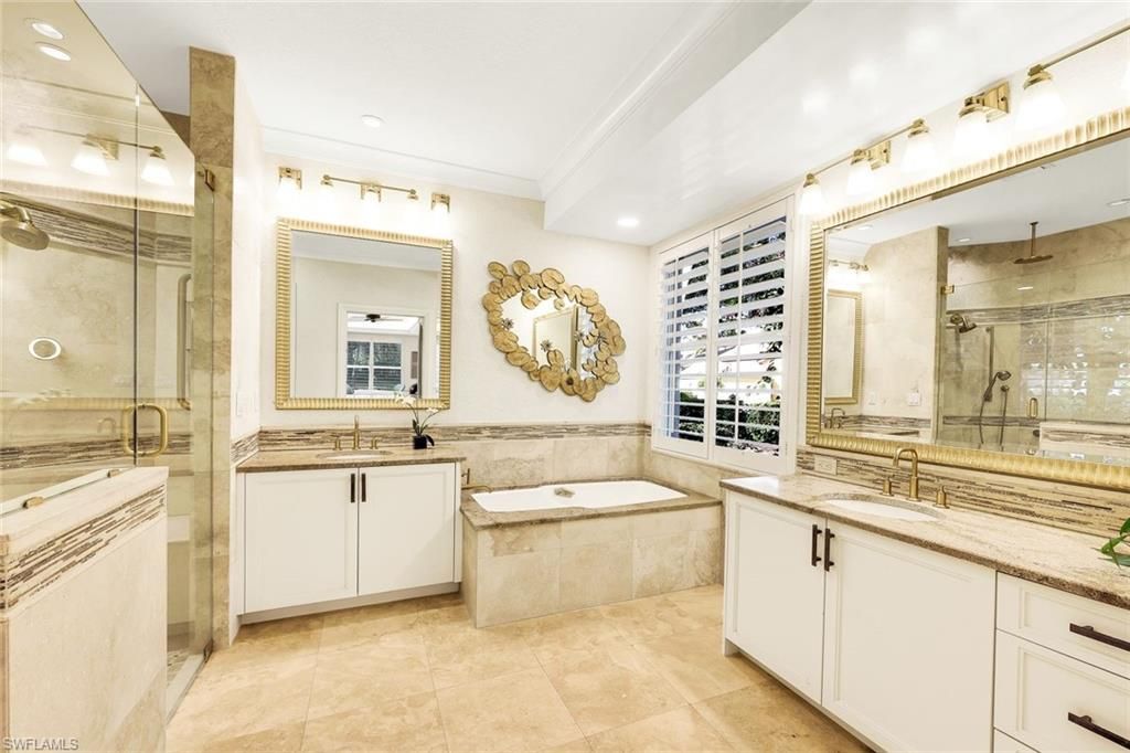 6777 Southern Oak Ct, Naples, FL 34109 Photo