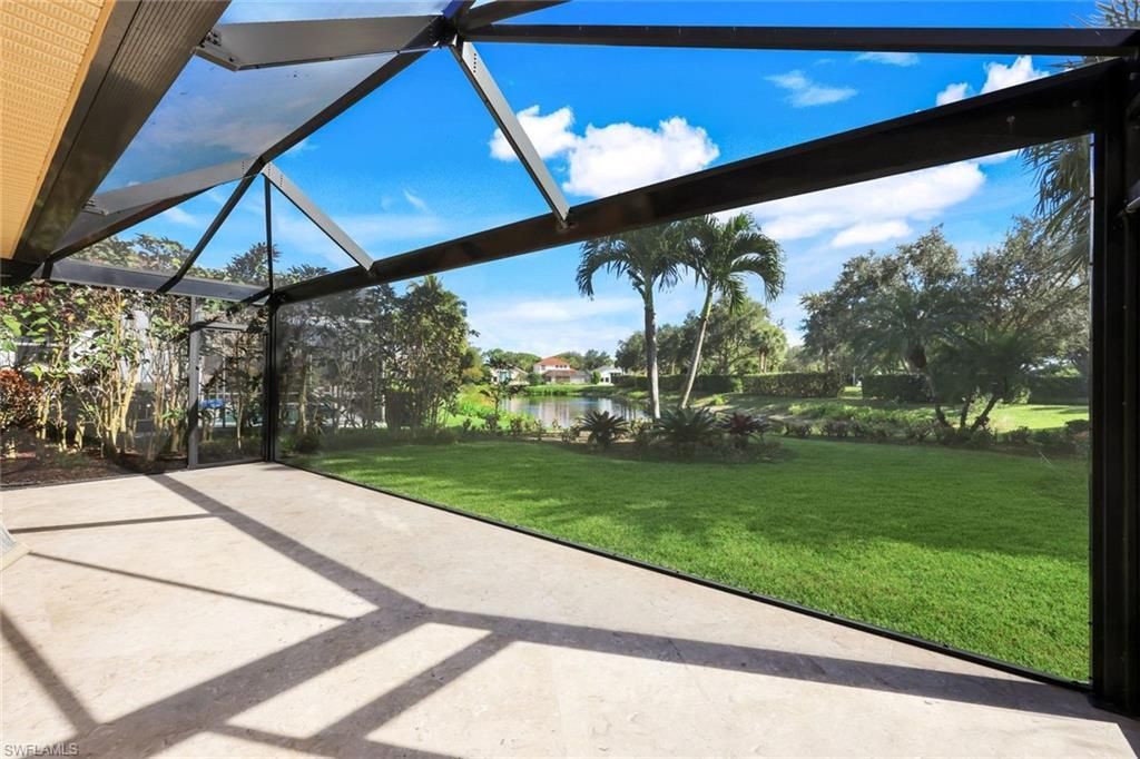 6777 Southern Oak Ct, Naples, FL 34109 Photo