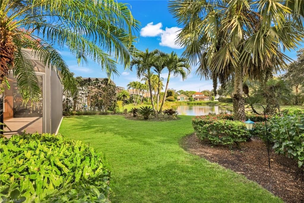 6777 Southern Oak Ct, Naples, FL 34109 Photo