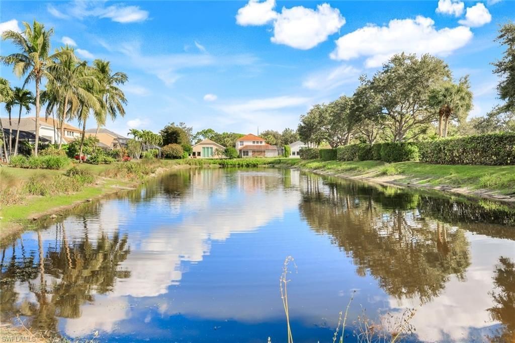 6777 Southern Oak Ct, Naples, FL 34109 Photo
