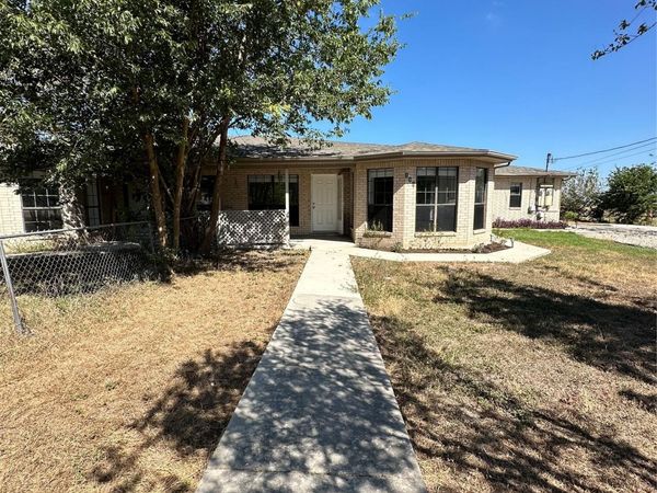 136 Discovery LN, San Marcos, TX 78666