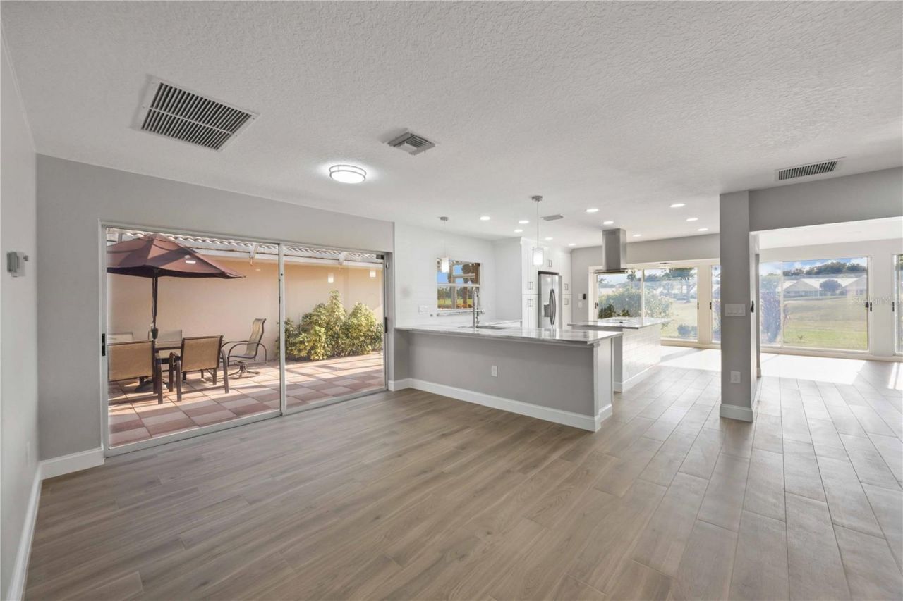 717 Carnoustie Terrace, Unit 9, Venice, FL 34293 Photo