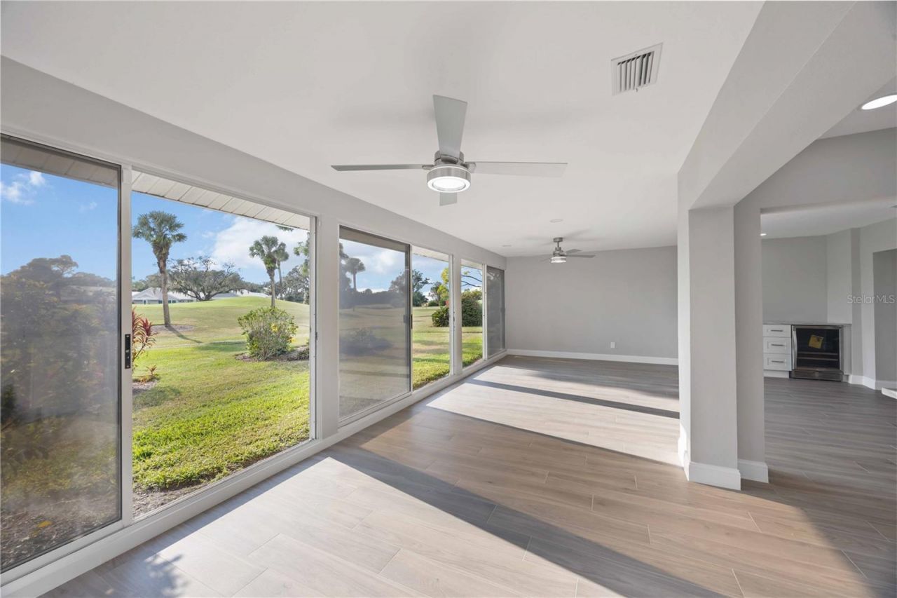 717 Carnoustie Terrace, Unit 9, Venice, FL 34293 Photo