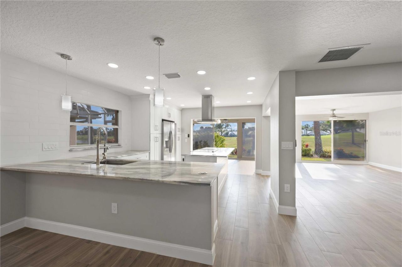 717 Carnoustie Terrace, Unit 9, Venice, FL 34293 Photo