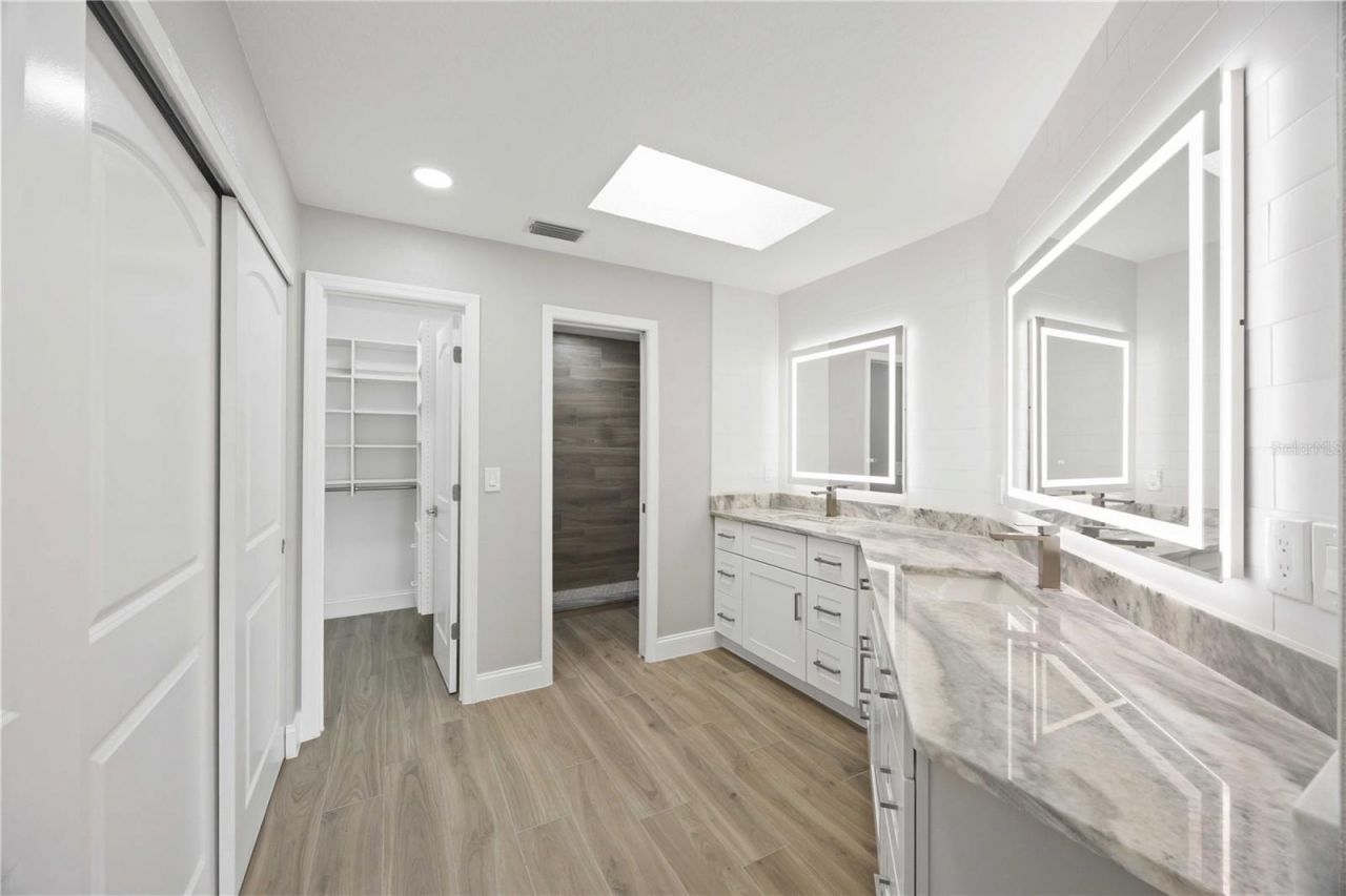 717 Carnoustie Terrace, Unit 9, Venice, FL 34293 Photo