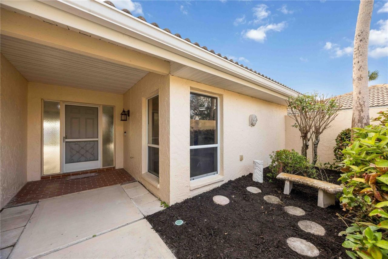 717 Carnoustie Terrace, Unit 9, Venice, FL 34293 Photo
