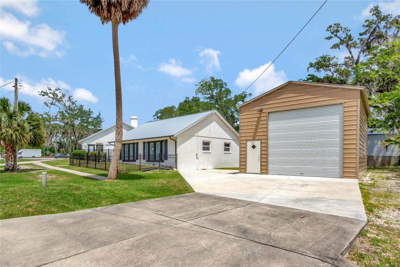 335 Debary Avenue, Debary, FL 32713 Photo