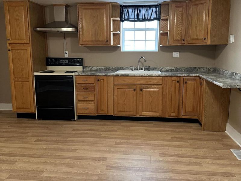 442 Edwards Street, Ada, OH 45810 Photo 4