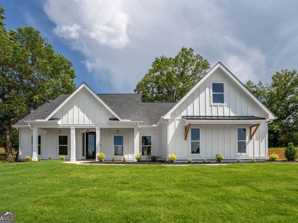 135 Oak Terrace Drive, Baldwin, GA 30511