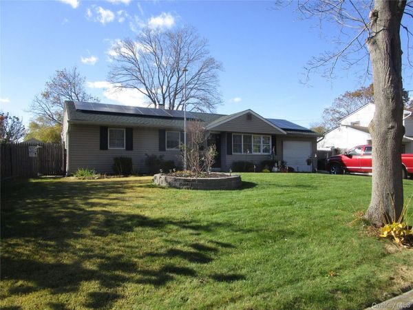 2914 Connecticut Avenue , Medford, NY 11763