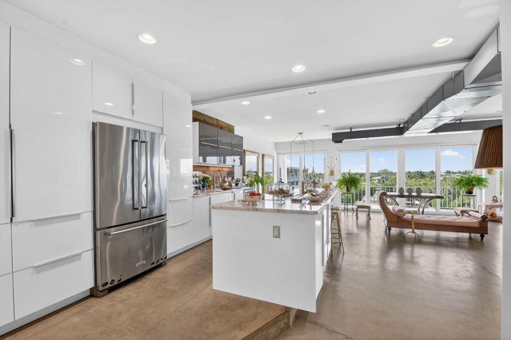 2275 S Ocean Boulevard, Unit 305n, Palm Beach, FL 33480 Photo