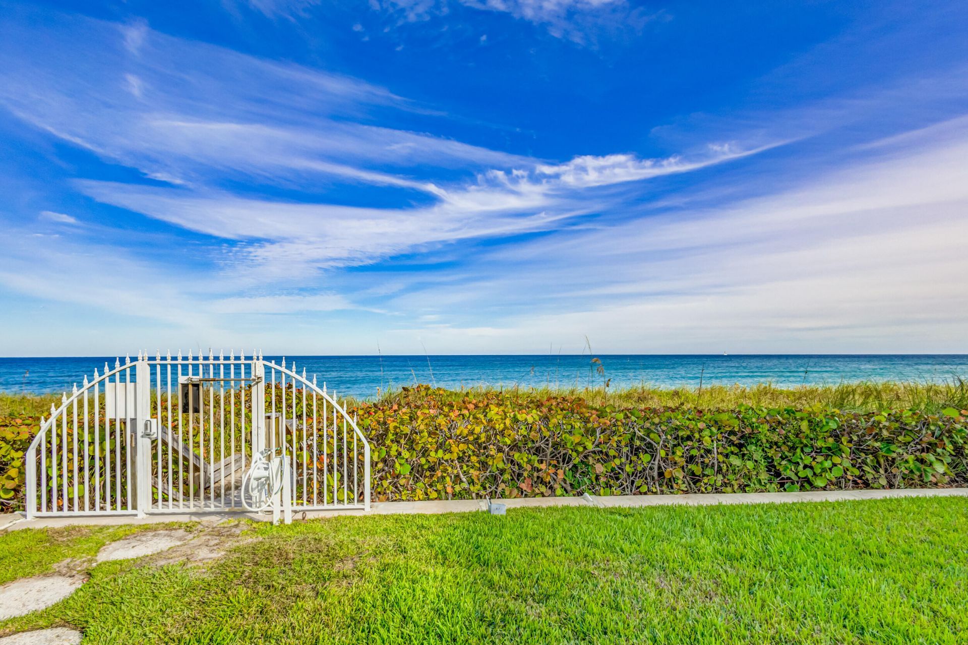 2275 S Ocean Boulevard, Unit 305n, Palm Beach, FL 33480 Photo