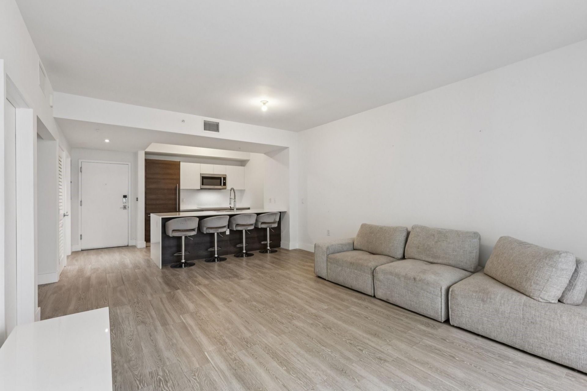 301 Altara Avenue, Unit 620, Coral Gables, FL 33146 Photo