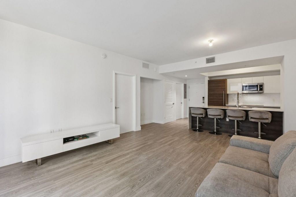 301 Altara Avenue, Unit 620, Coral Gables, FL 33146 Photo