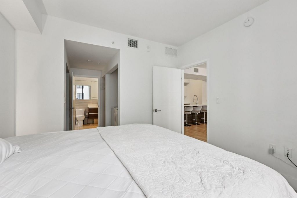 301 Altara Avenue, Unit 620, Coral Gables, FL 33146 Photo