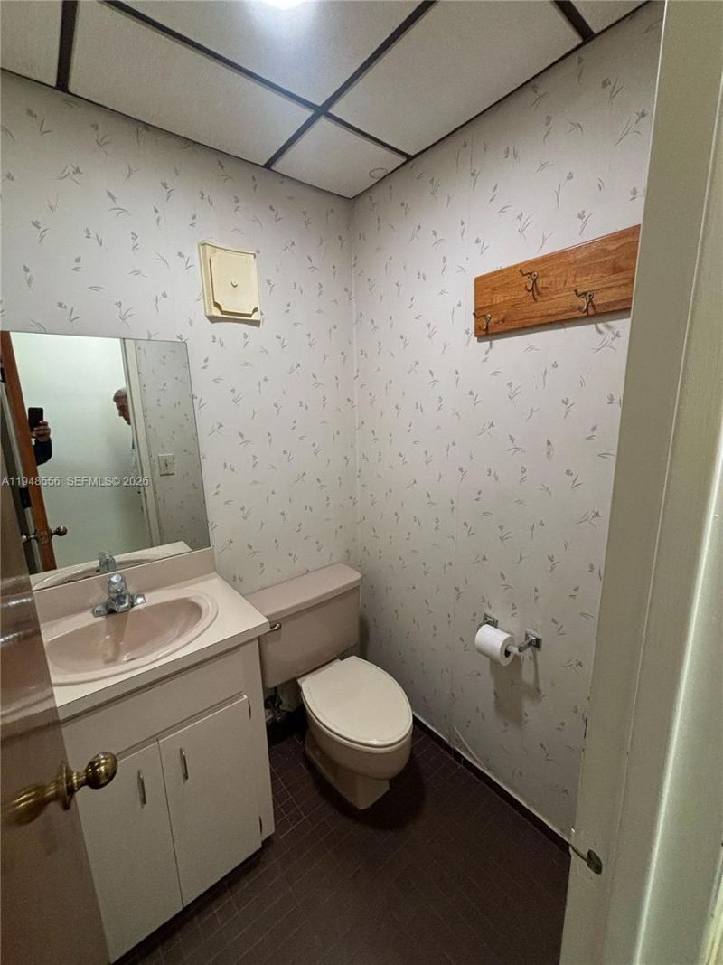 9260 Hammocks Blvd, Unit 104, Miami, FL 33196 Photo