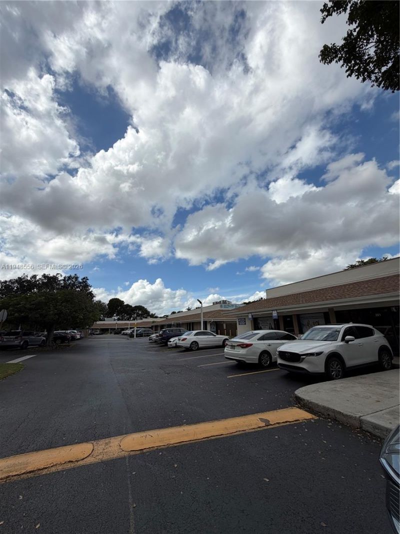 9260 Hammocks Blvd, Unit 104, Miami, FL 33196 Photo