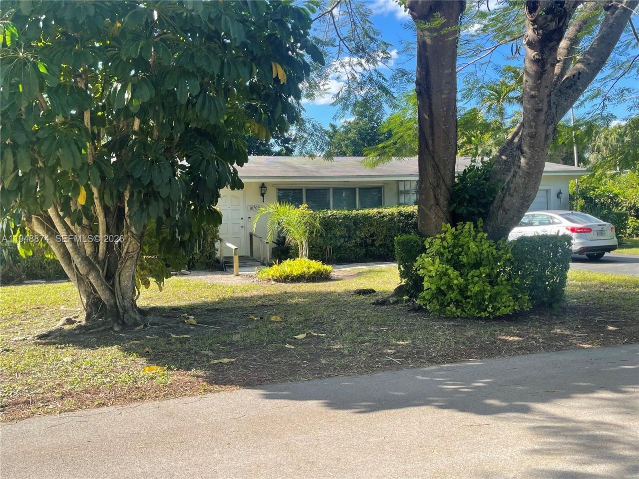 10700 SW 72nd Ct, Pinecrest, FL 33156 Photo