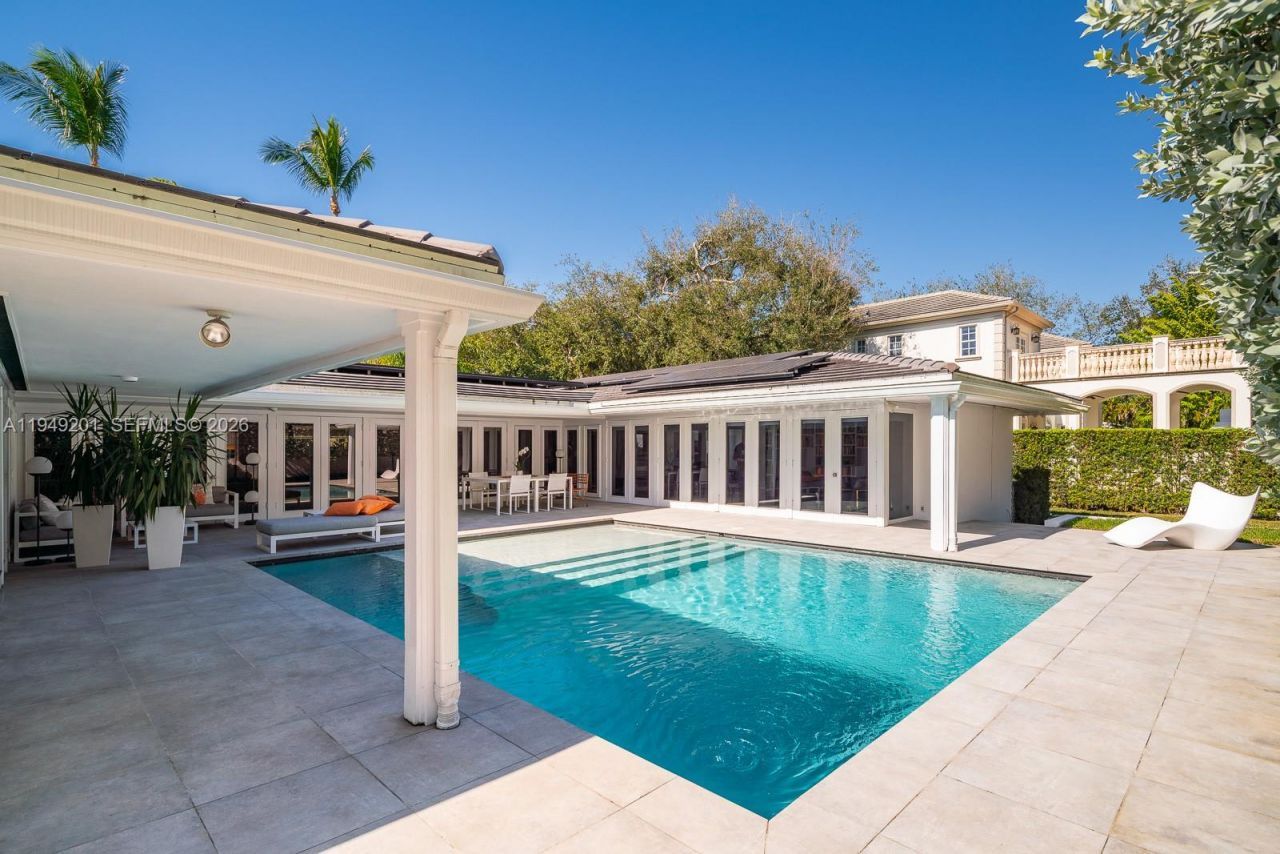 5907 Riviera Dr, Coral Gables, FL 33146 Photo