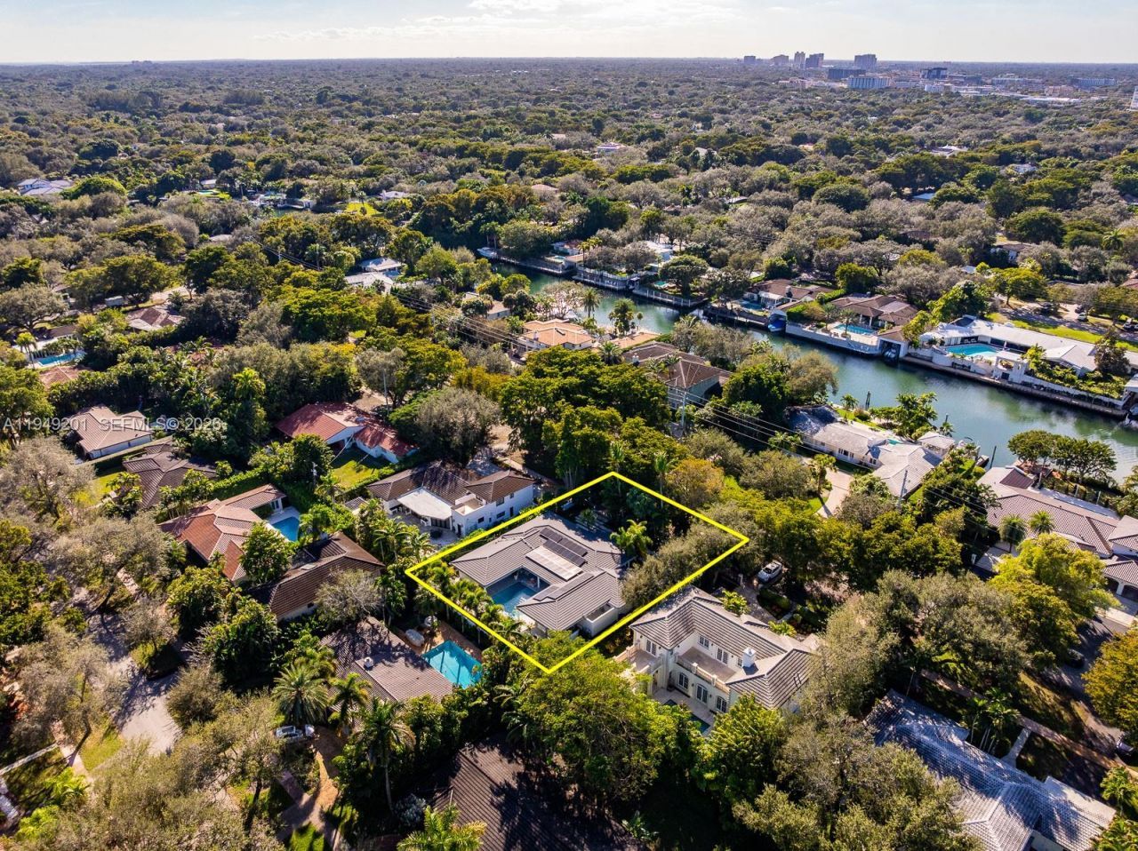 5907 Riviera Dr, Coral Gables, FL 33146 Photo