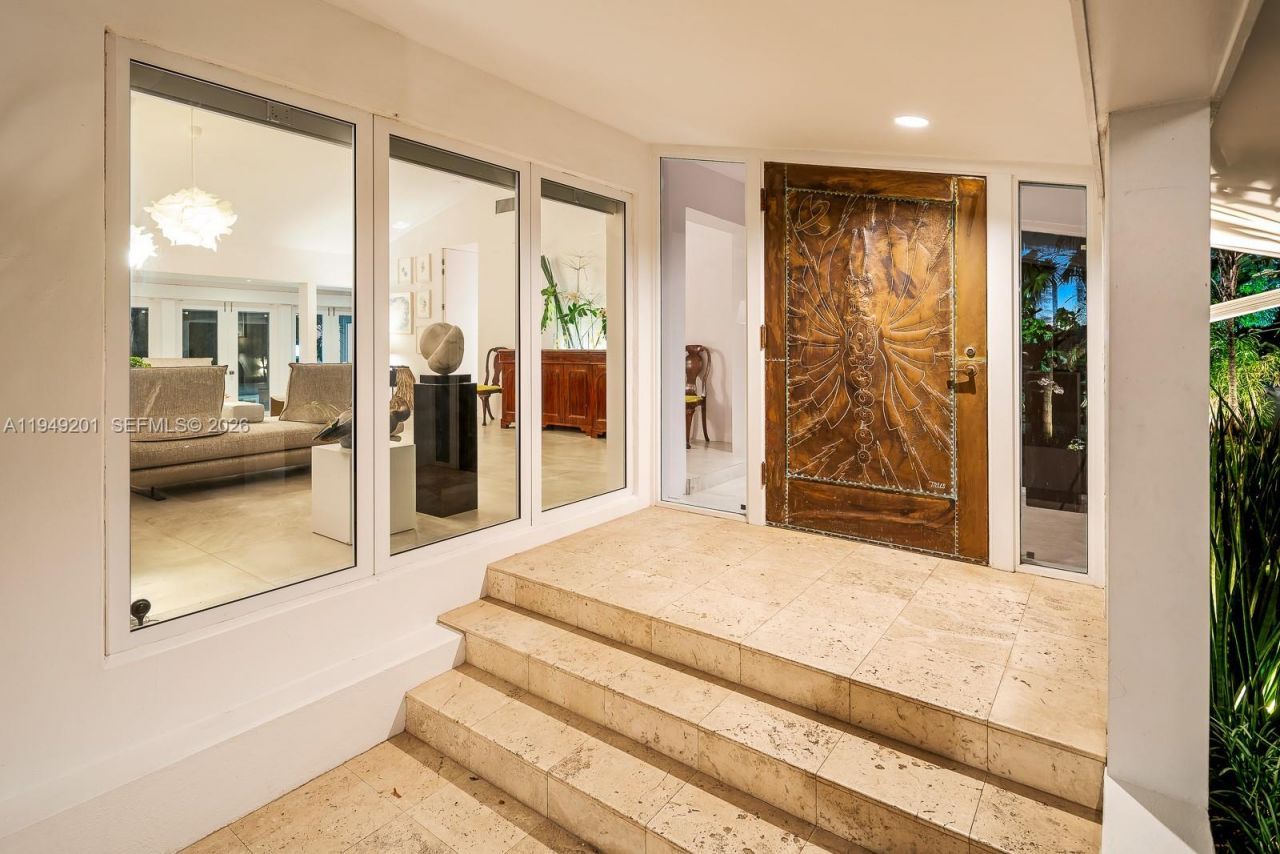 5907 Riviera Dr, Coral Gables, FL 33146 Photo