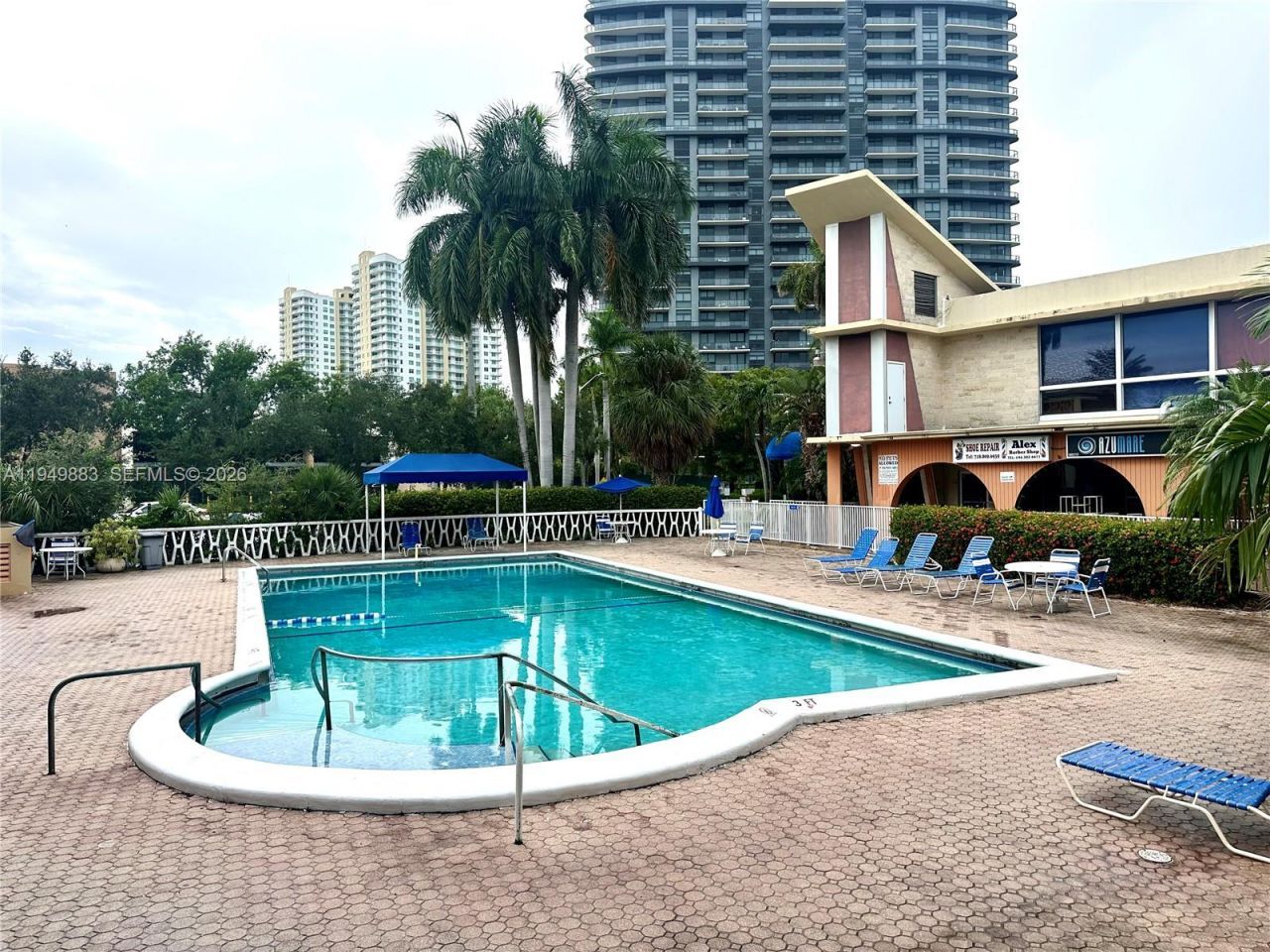 26 Diplomat Pkwy , Unit 2263, Hallandale Beach, FL 33009 Photo