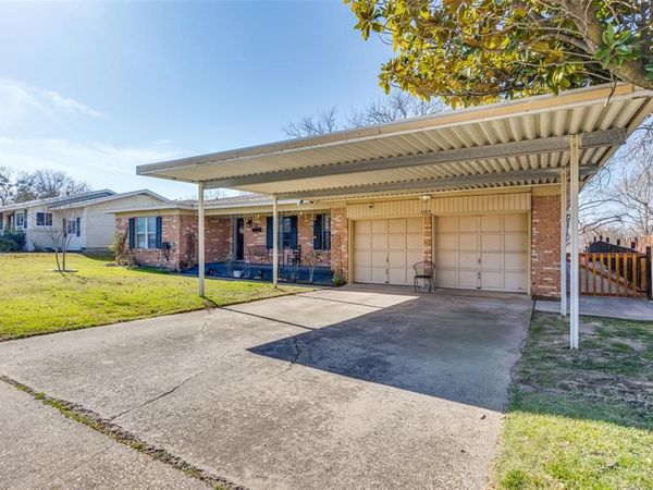 1304 S Hatcher Street, Decatur, TX 76234