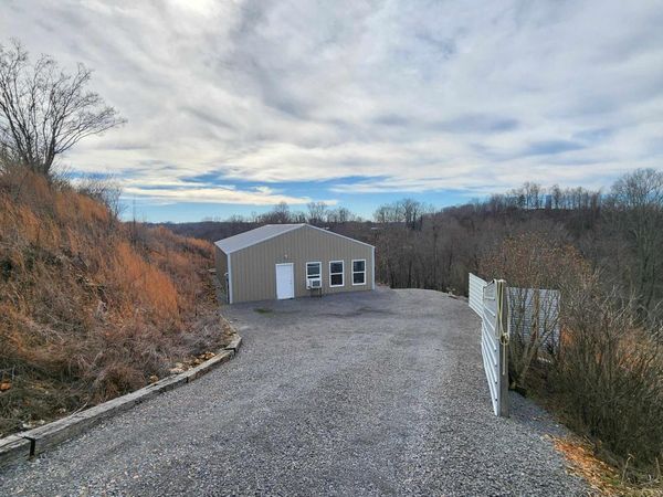 276 Schelley Rd , Gainesboro, TN 38562