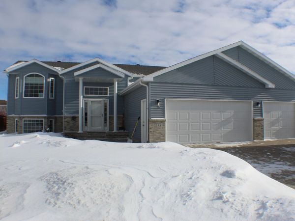 3548 Buchanan Street S, Fargo, ND 58104