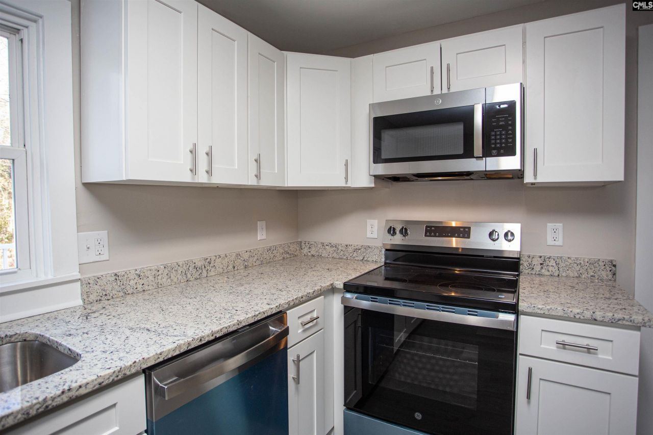 139 Sinclair Lane  Photo 11