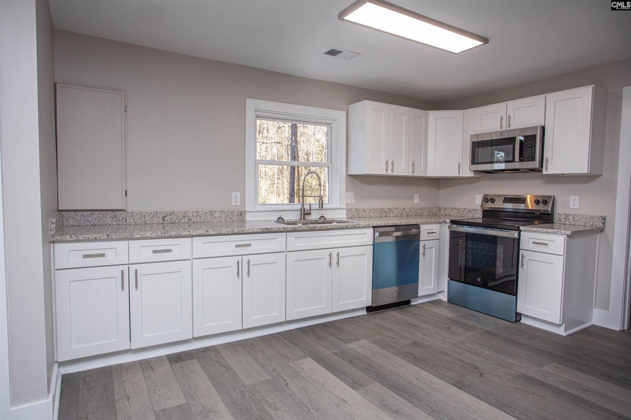 139 Sinclair Lane  Photo 8