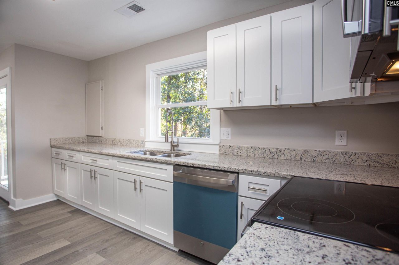 139 Sinclair Lane  Photo 9