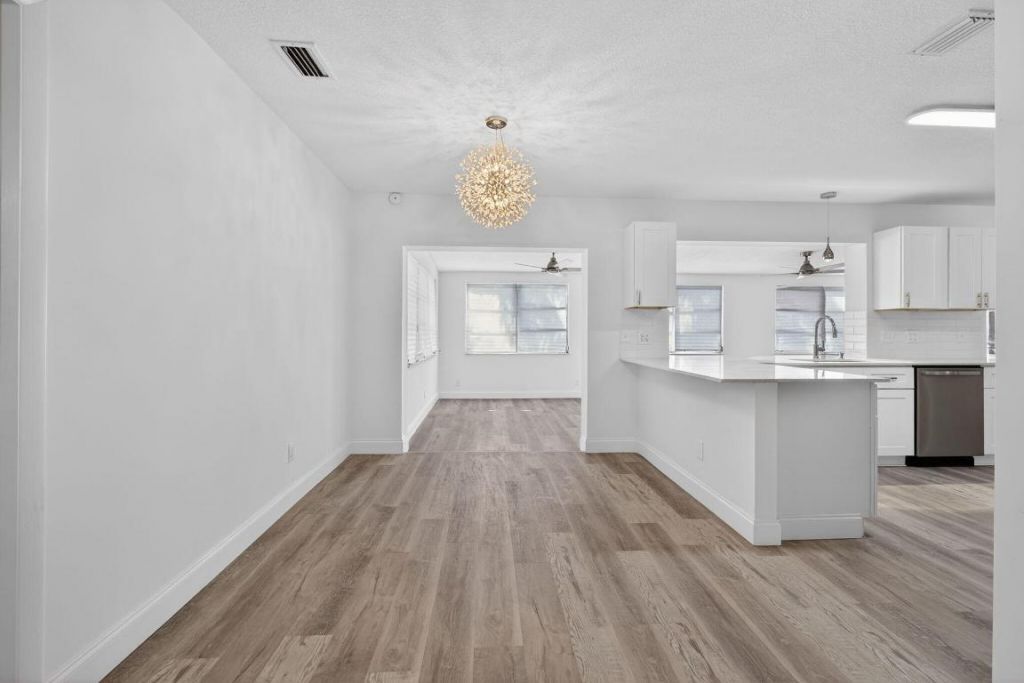 8776 SE Bahama Circle, Hobe Sound, FL 33455 Photo