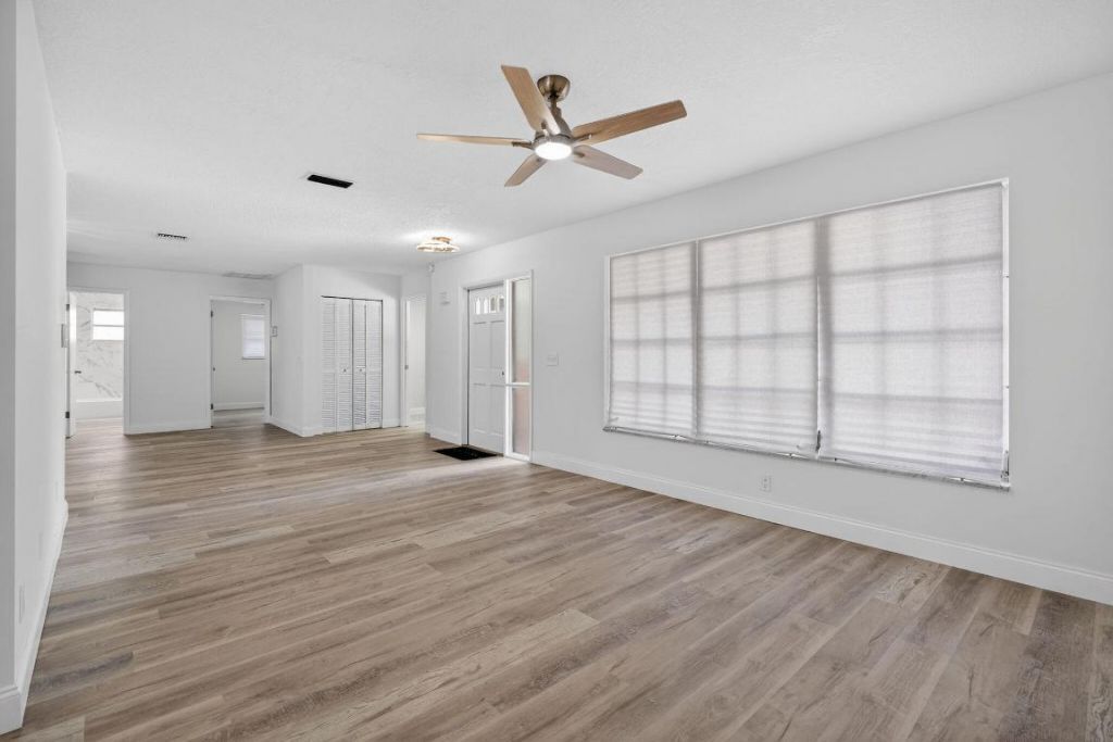 8776 SE Bahama Circle, Hobe Sound, FL 33455 Photo