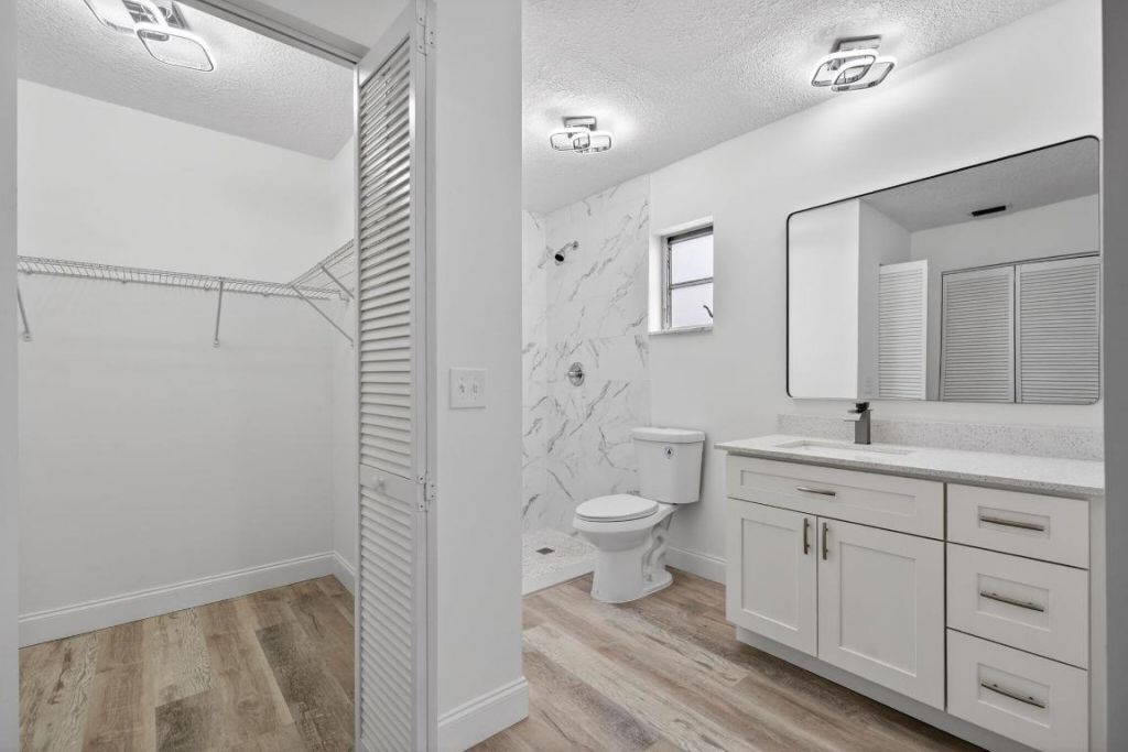 8776 SE Bahama Circle, Hobe Sound, FL 33455 Photo