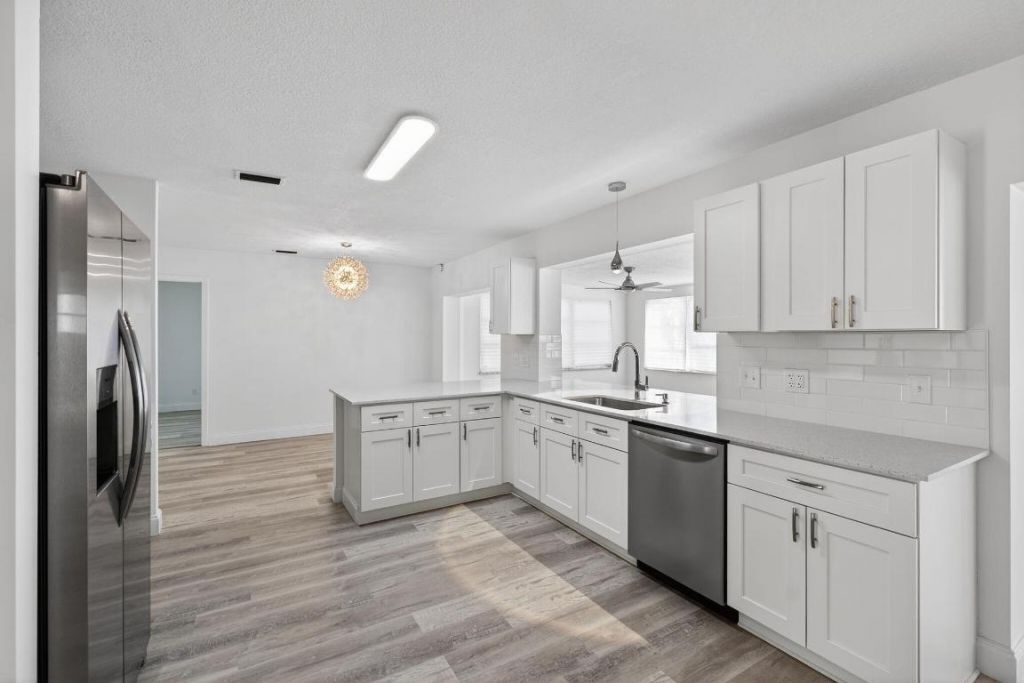 8776 SE Bahama Circle, Hobe Sound, FL 33455 Photo