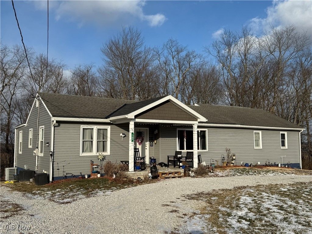 700 Swayne Street, Coshocton, OH 43812 Main Photo