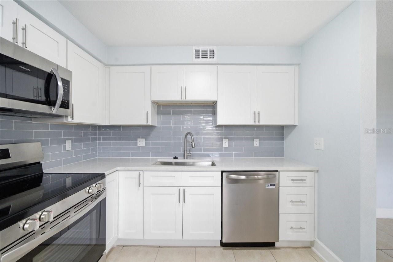 17035 Gulf Boulevard, Unit 118, North Redington Beach, FL 33708 Photo